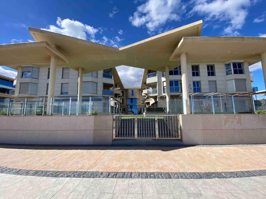 Stylish Apartment With Terrace On The Beachfrom Валенсия Екстериор снимка