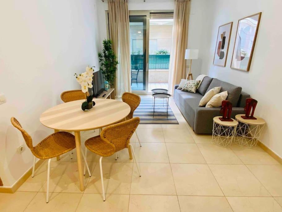 Stylish Apartment With Terrace On The Beachfrom Валенсия Екстериор снимка