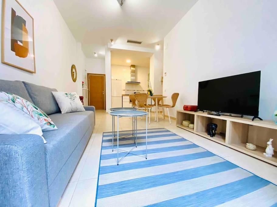 Stylish Apartment With Terrace On The Beachfrom Валенсия Екстериор снимка